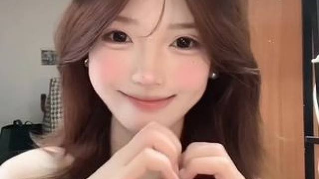 当我们～
#甜甜的手势舞 #一学就会系列 #甜妹