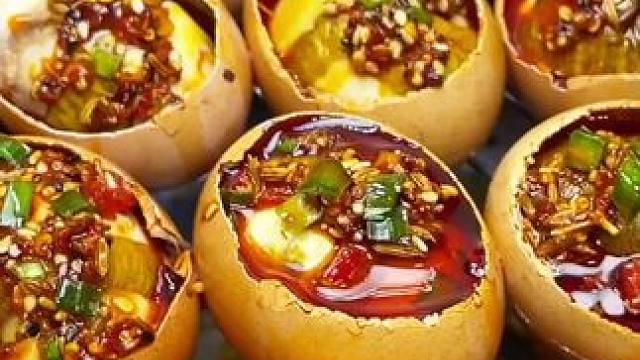 #妈呀太香了 13天无骨无毛的香辣活珠子你吃过吗？鸡汤特别鲜美，肉质鲜嫩，營，養价值比一般鸡蛋还高。