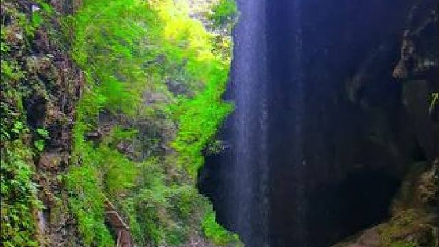 贵州铜仁大峡谷，美丽的大地之缝，景色美得不太真实。