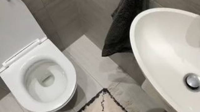 你以为是一支笔，其实是。。 #玩个很新的东西