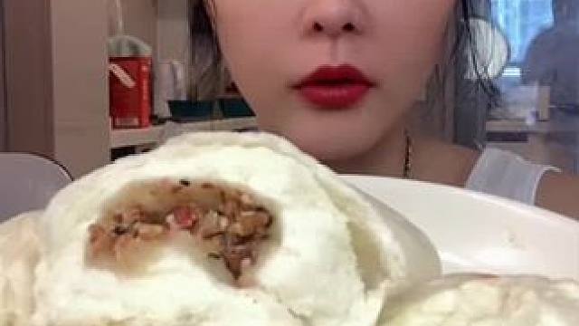 #哪些美食可以拯救没有食欲的日子 #谁懂这个视频对吃货的杀伤力 #深夜放毒系列之让你饿的睡不着 #爱