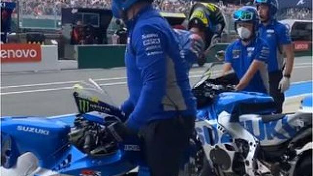 motogp专业级别车手换车练习…好怀念当年铃木gsx快速换车练习瞬间…#motogp #机车 #m