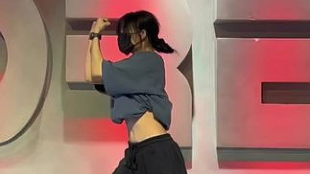 头发太长啦！要剪头发啦☺️
