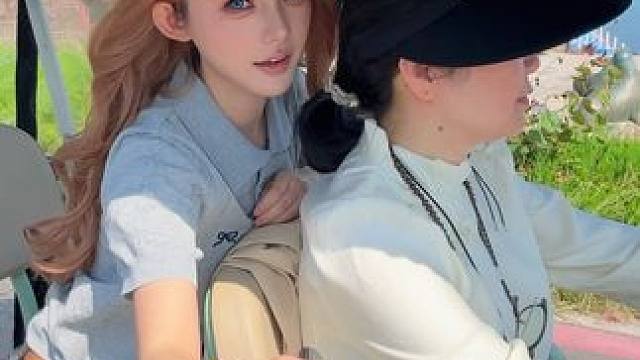 妈妈是一款很新的旅行搭子 #变装 #日常 #旅行 #vlog