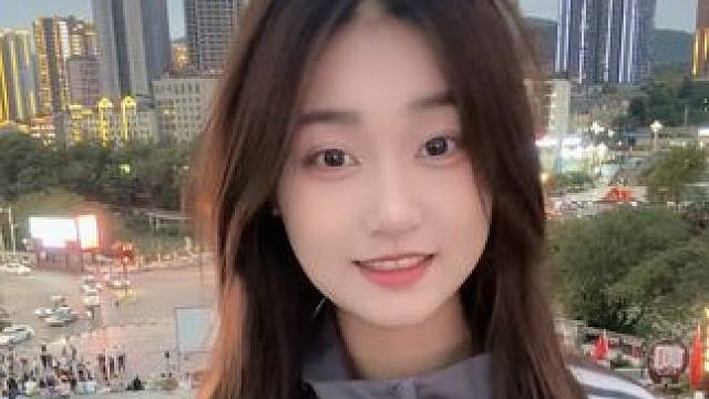 #笨蛋美女 #甜妹手势舞 #手势舞 #显眼包ovo #眼睛会笑 去爬山吗