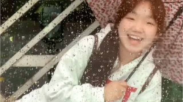 大家 ，一个人撑伞的日子也要顺顺利利哦 ՞˶˃ ᵕ ˂˶՞ 