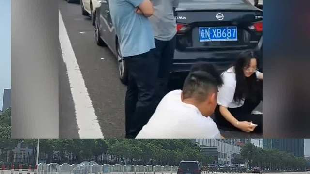 高速堵不要慌，一个电话叫拖车！#高速堵车 #每天一个用车小知识