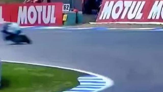 #motogp #摩托车比赛 #滑胎过弯 #压弯 #大神控车