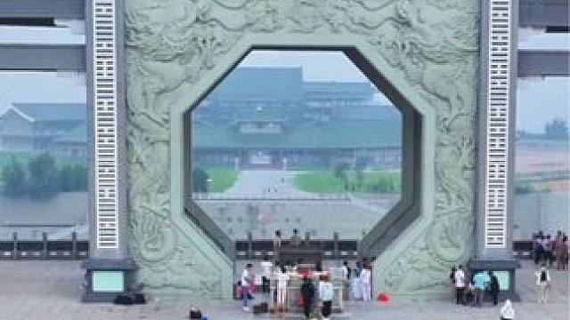 一不留神竟然到了“南天门”，原来神话传说里的南天门竟然是真实存在，也是海市蜃楼中频繁出现的场景，云梦