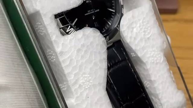 男人吃土也要入手的一款机械表