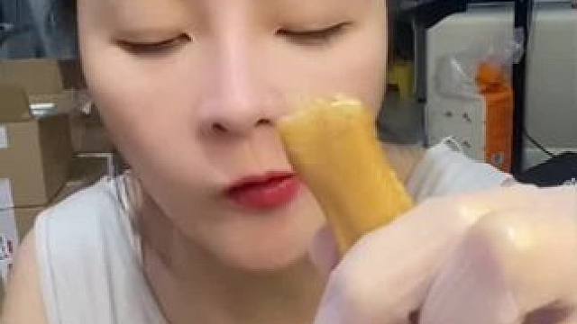 #谁懂这个视频对吃货的杀伤力 #哪些美食可以拯救没有食欲的日子 #从来没吃过这么好吃的东西 #深夜放