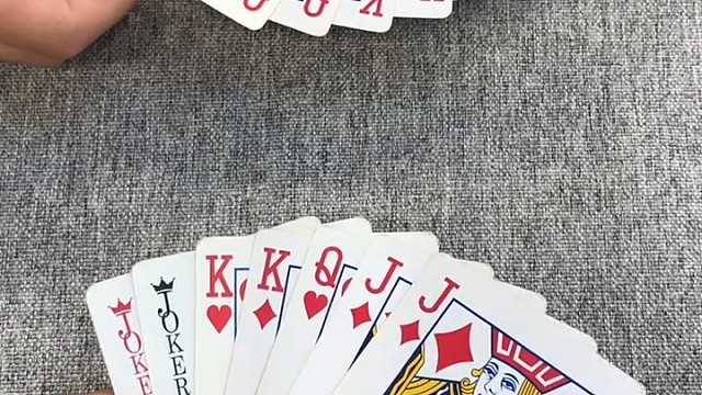 打的没发还手呀