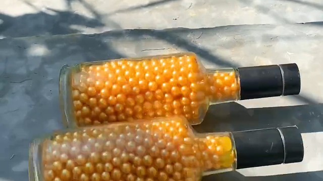 楼梯滚瓶子爆破解压时刻