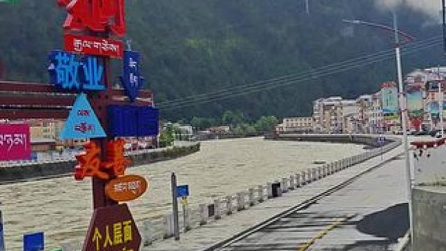 #低预算小众宝藏旅行地 #住进风景里 #旅行推荐官 #国庆各地秋景正好 #大山深处自然美山清水秀好风