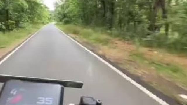 三哥的八字真硬  这都没事 耐心看完 1分钟  #操作有风险请勿模仿 #机车