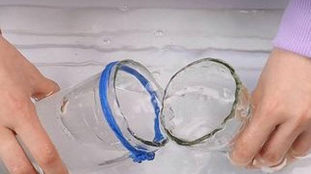 学物理化最快的方式就是给孩子看漫画，不仅有兴趣，还能提升科学思维，增长物理化学知识。#小实验大道理 