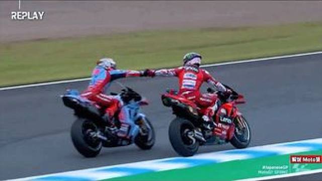 “第九发车第三完赛，这一波功守着实精彩，马奎斯第三完赛，巴斯塔尼尼第二完赛，巴格尼亚拿下第一”#马奎