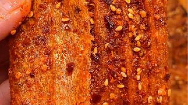 爱吃辣的宝子一定要尝尝这个！#零食推荐 #无辣不欢 #辣条