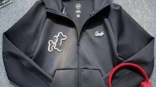 不是勾子买不起，而是slamble更有性价比！上身了Slamble的空气层外套才知道它为什么这么火，