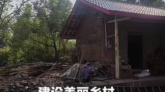 专业换瓦旧房改造#专业的事交给专业的人做 #施工现场实拍 #屋面瓦 #做上热门