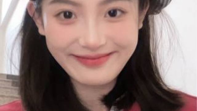 小姐姐今天有点做作啦#随拍 #手势舞 #我的日常 #假期 #今天长这样