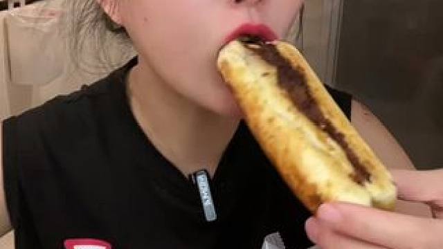 #哪些美食可以拯救没有食欲的日子 #谁懂这个视频对吃货的杀伤力 #爱就是一起吃好多好多顿饭 #爱吃冰