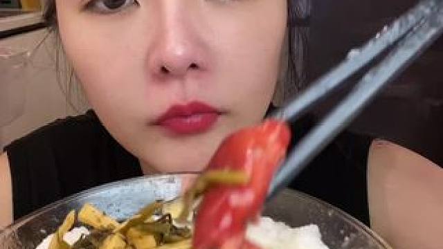 #哪些美食可以拯救没有食欲的日子 #谁懂这个视频对吃货的杀伤力 #从来没吃过这么好吃的东西 #爱就是