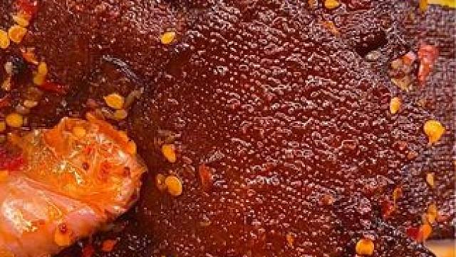 不得不说这个湖南的黑金大千张真的太好吃了！#零食推荐 #无辣不欢 #追剧小零食