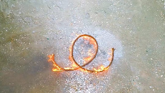 滚瓶子下刀山爆破解压时刻