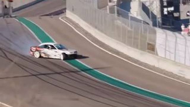 弹副驾还是弹司机 