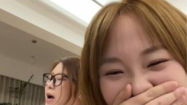 你们猜他心里在想什么呢？