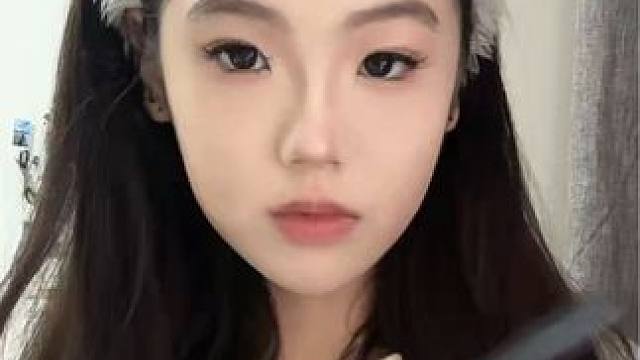 谁能看得出我上了快1斤的腮红～ #妆前妆后反差感 #内容过于真实 #原相机 #腮红打法 #韩系妆容