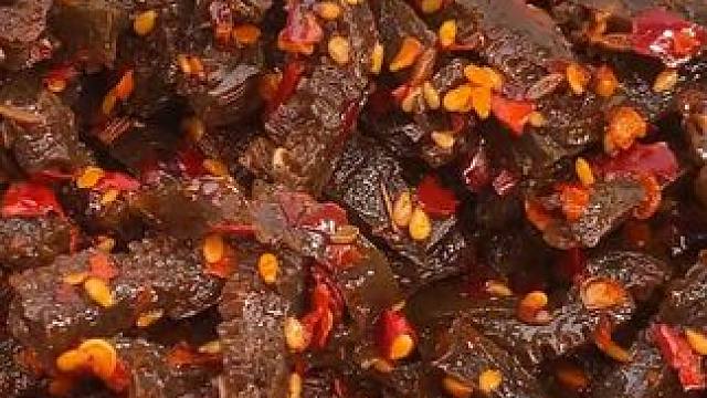 一口下去爽辣Q弹，香香辣辣的纯辣不带一点甜味，追剧休闲吃真的很绝！#好吃到停不下来 #妈呀太香了 #