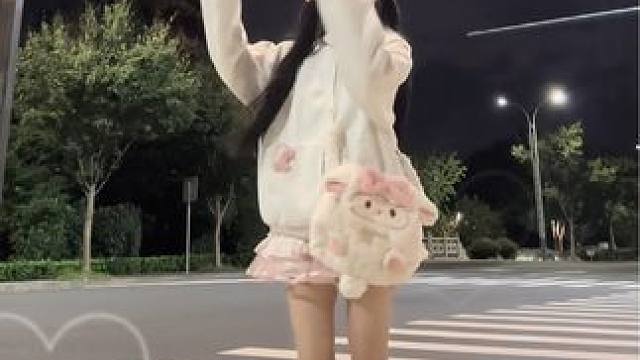 呆头呆脑 有点难搞ᵔ⤙ᵔ⌯ಣ 
#浅跳一下 #康复运动