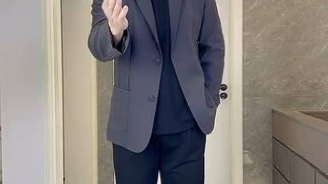 #胖男生穿搭  #气质轻熟风  #休闲西装  #穿出高级感
