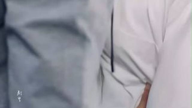 和好后暧昧升级，这不是发往幼儿园的车 #电视剧推荐 #情侣 #恋爱 #大长腿