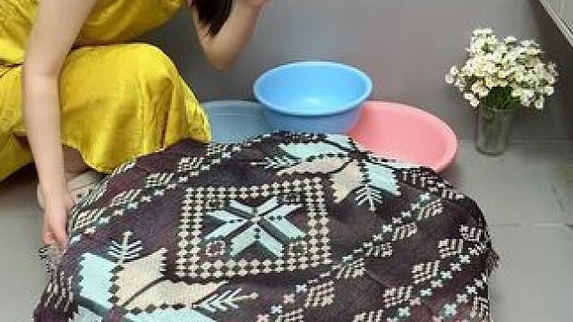 #兔耳脸盆架  可以收纳多个脸盆，家里的鞋刷都可以挂上去，还不占空间#免打孔  #小兔脸盆置物架