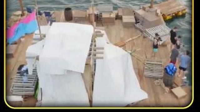 五名男人为了寻求刺激
要挑战海上木筏上生存七天#海上生存 #减速带