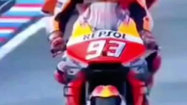 #motogp #摩托车比赛 #93号马奎斯 #危险动作请勿模仿