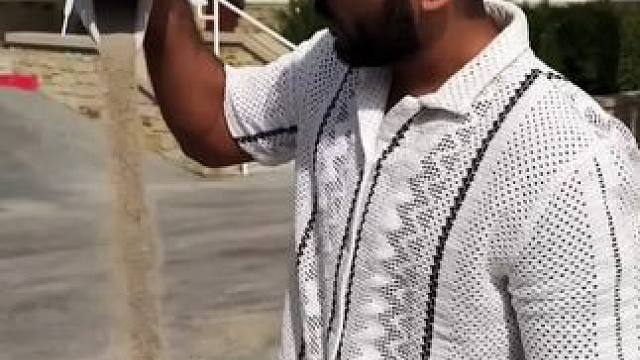 鞋里面不断溢出沙子，妻子看完直接蒙圈了！ #是时候展现真正的技术了 #哈哈哈娱乐一下 #恶搞之家gi