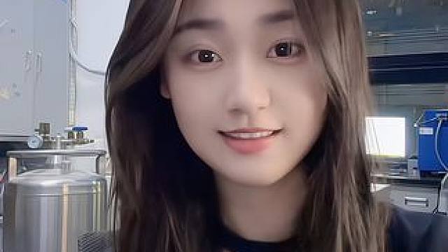 #甜妹本命手势舞 #女大学生 #甜甜的手势舞 #笨蛋美女