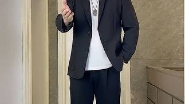 #胖男生穿搭  #气质轻熟风  #休闲西装  #穿出高级感
