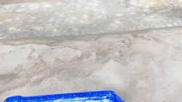 楼梯滚瓶子爆破解压时刻