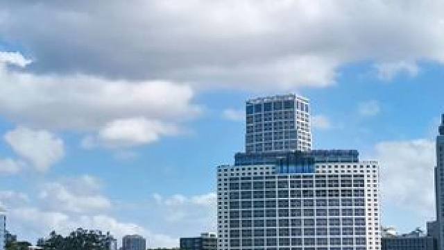 蓝天白云，碧海，风景美丽！#手机摄影 #厦门风景 。