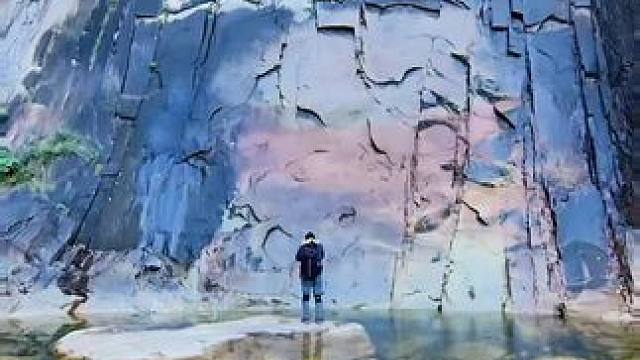 难道这就是传说的的穿越之门吗？#神奇的大自然 #被眼前的景象惊呆了 #不可思议 #探秘#自然奇观