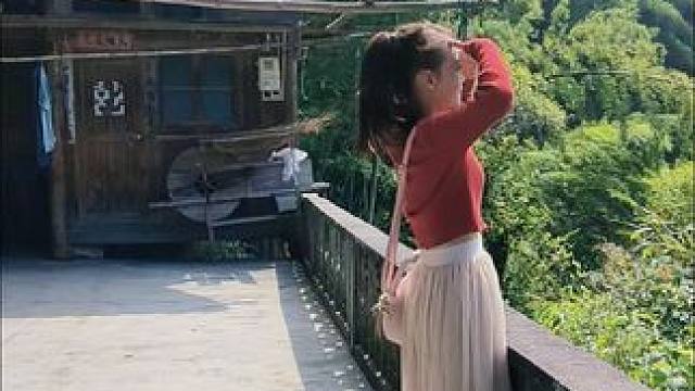 村里的风景，平淡耐看，也许老家不便利，却最温暖治愈，能温柔整个世界！#隐藏在大山里的世外桃源 #老房