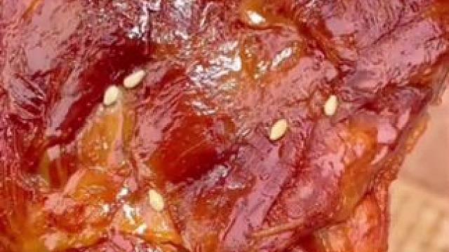 乡巴佬大鸭腿#好吃不贵经济实惠 #卤味熟食 #鸭货美食 #零食推荐