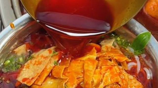 我也问了我所有的同事！#螺蛳粉 #嗦粉 #谁懂这一口的好吃程度 #这一碗好过瘾