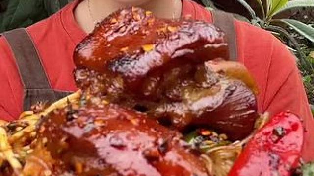 #腊味 #川味美食 #农家烟熏腊肉