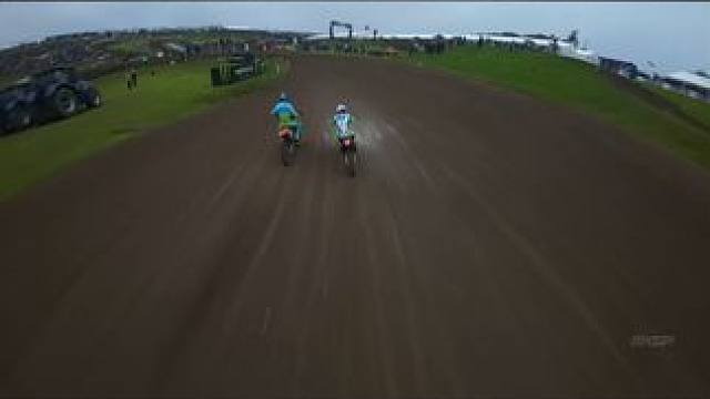 冲线前的最后一个弯道！极限关门卡位拿下冠军！ #2024MXGP中国站   #2024MXGP越野越